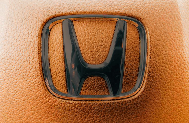 Honda kļūst par ekskluzīvo Twitch Rivals auto partneri
